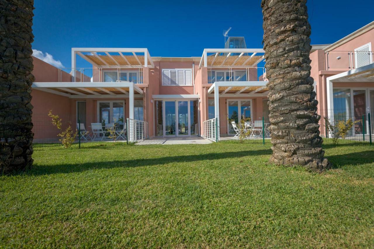 Residence Delfino, Portorosa 富尔纳里 外观 照片