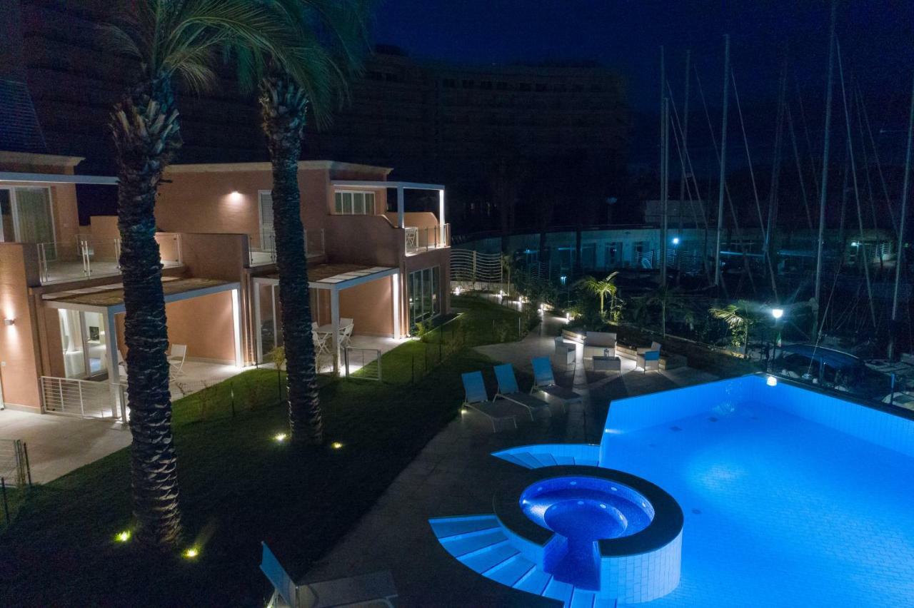 Residence Delfino, Portorosa 富尔纳里 外观 照片