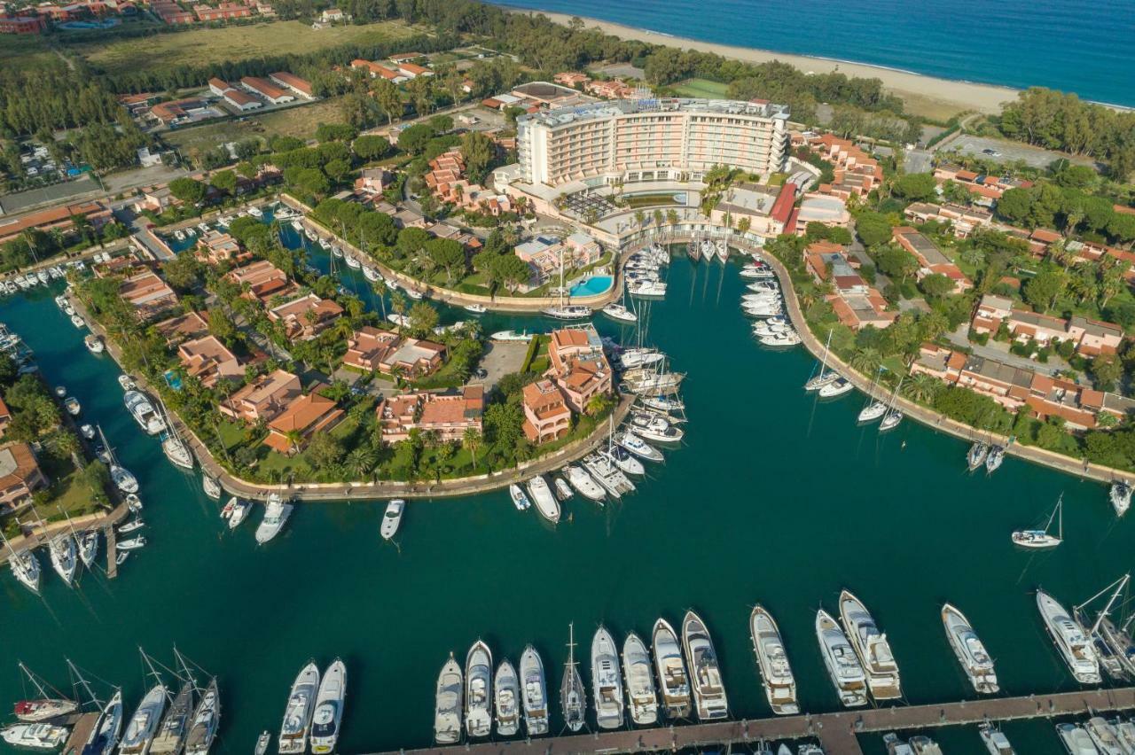 Residence Delfino, Portorosa 富尔纳里 外观 照片